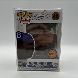 Jackie Robinson Chase Edition Funko Pop! Sports Legends #42 with Pop Protector